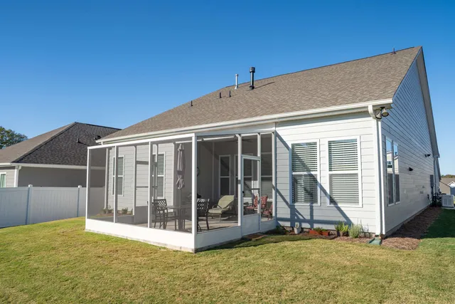 $379,999 | 1735 Wabash Place, Boiling Springs, SC 29316