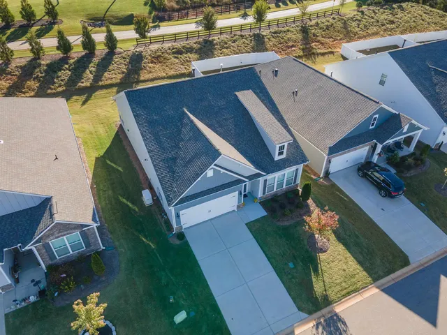 $379,999 | 1735 Wabash Place, Boiling Springs, SC 29316