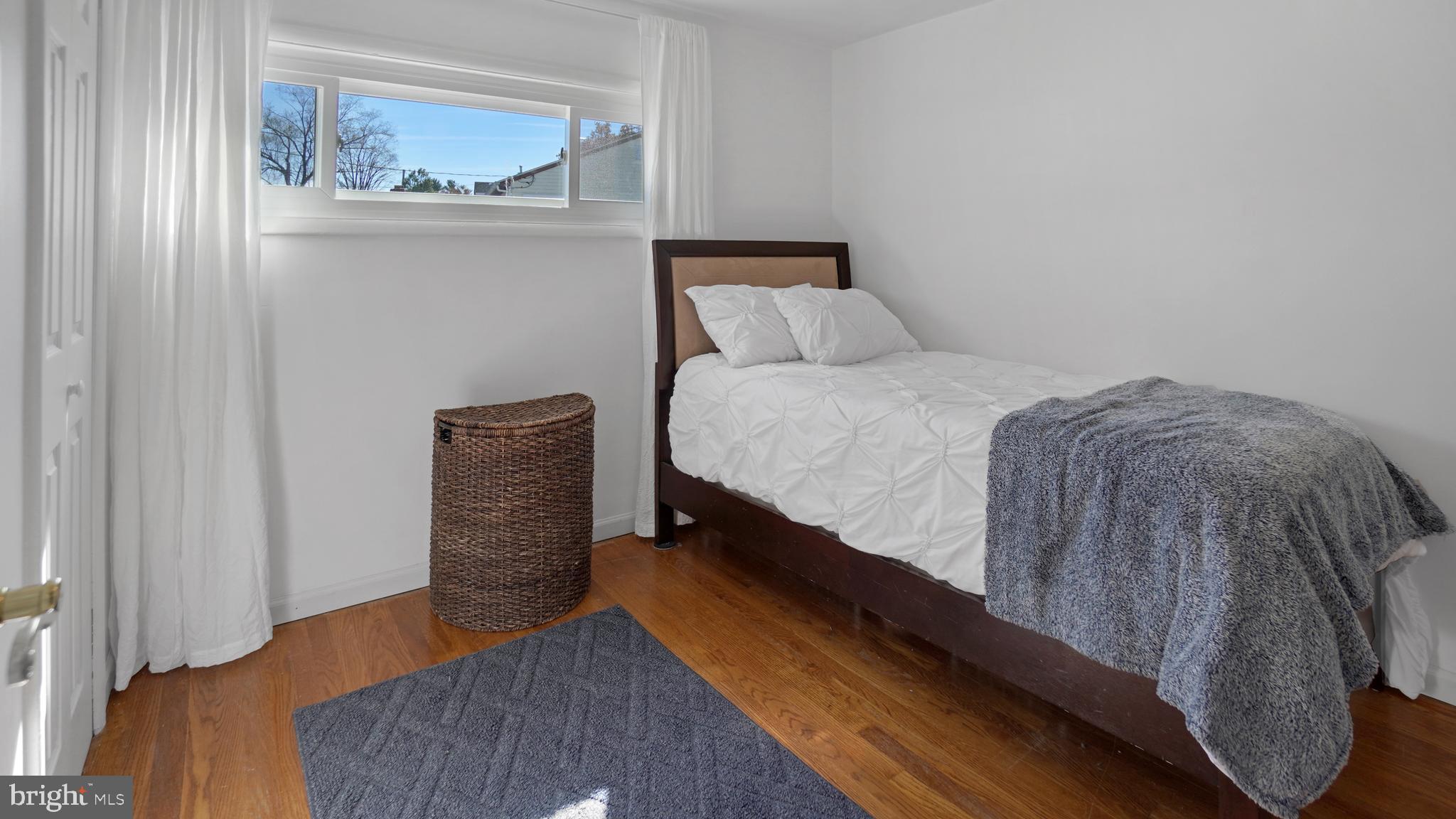 203 Ridgely Road Glen Burnie, MD 21061 - Photo 19 of 35 3rd Bedroom