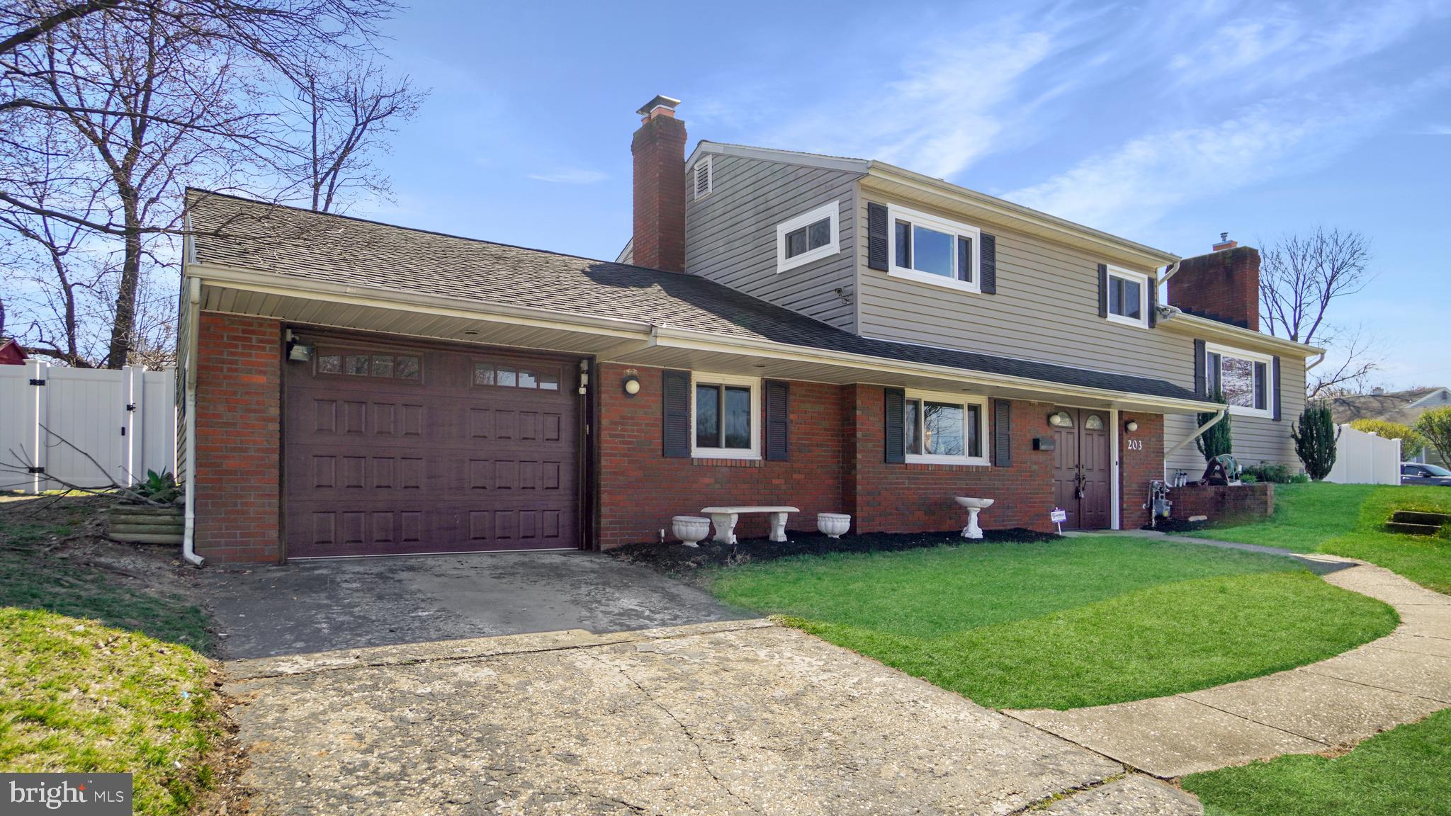 203 Ridgely Road Glen Burnie, MD 21061 - Photo 2 of 35 Oversized garage - must see - its huge !