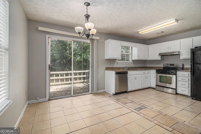 $1,275 | 5913 Summerglen Lane, Atlanta, GA 30349