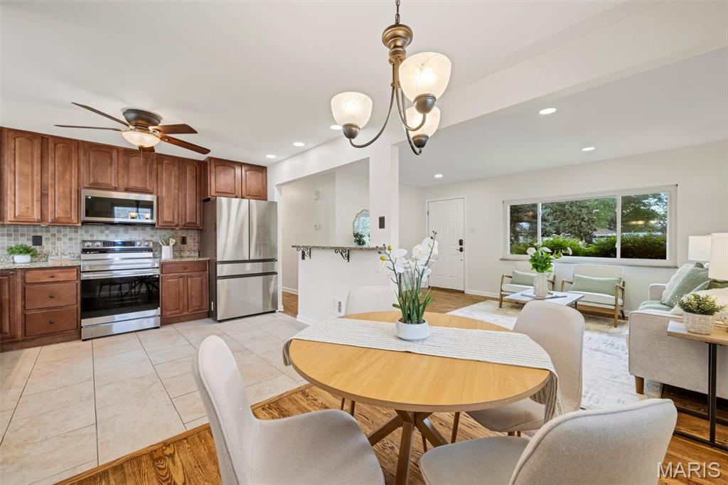 218 Hernan Drive St. Louis, MO 63123 - Photo 14 of 64