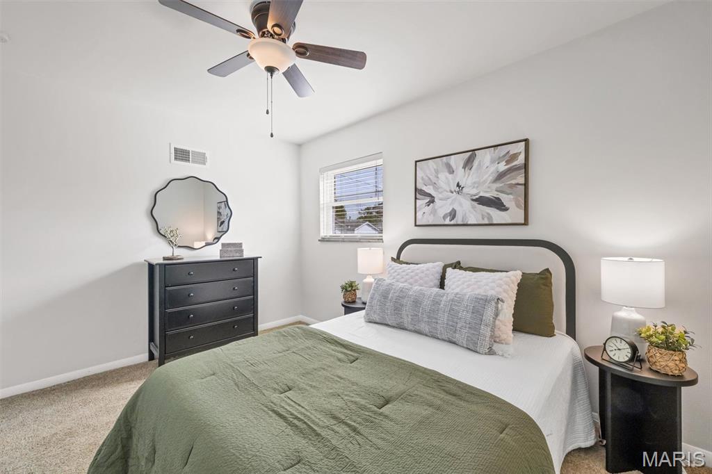 218 Hernan Drive St. Louis, MO 63123 - Photo 29 of 64