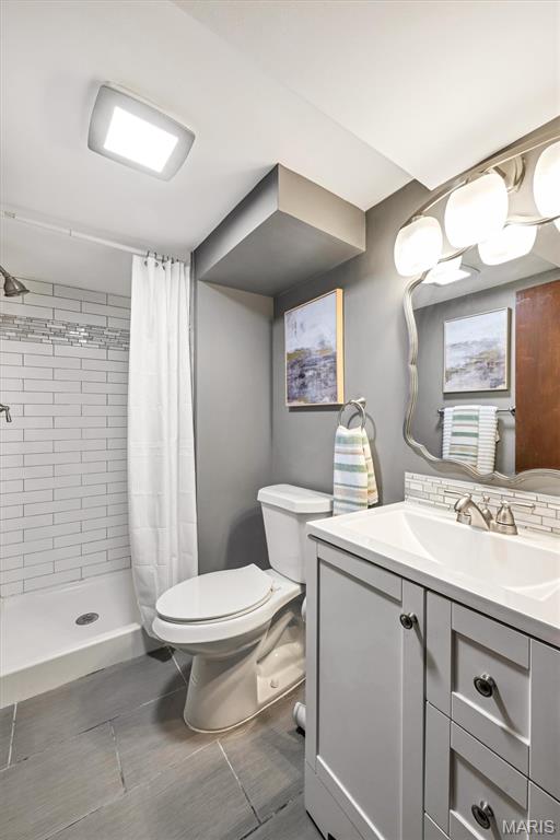 218 Hernan Drive St. Louis, MO 63123 - Photo 44 of 64