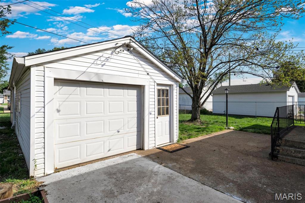 218 Hernan Drive St. Louis, MO 63123 - Photo 57 of 64