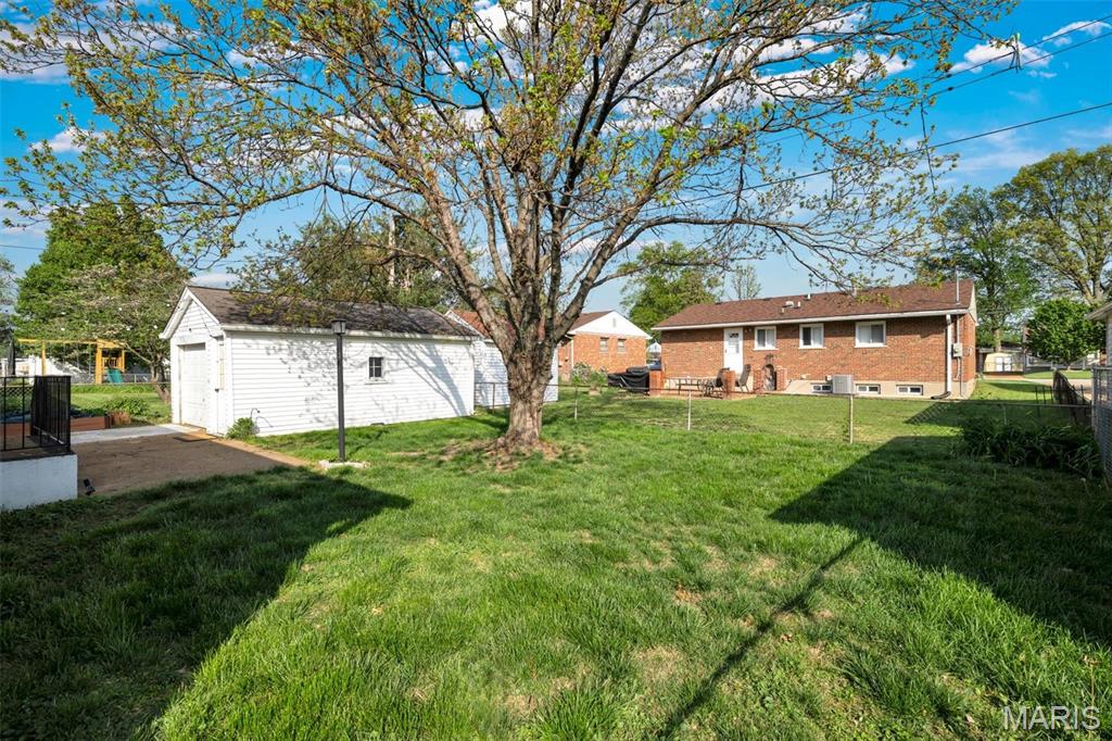 218 Hernan Drive St. Louis, MO 63123 - Photo 58 of 64