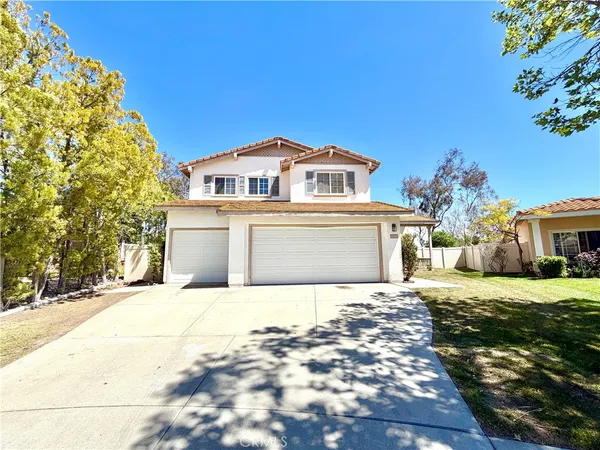 $3,300 | 32405 Corte Palacio, Temecula, CA 92592
