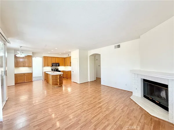 $3,300 | 32405 Corte Palacio, Temecula, CA 92592