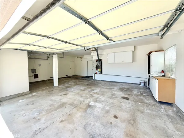 $3,300 | 32405 Corte Palacio, Temecula, CA 92592