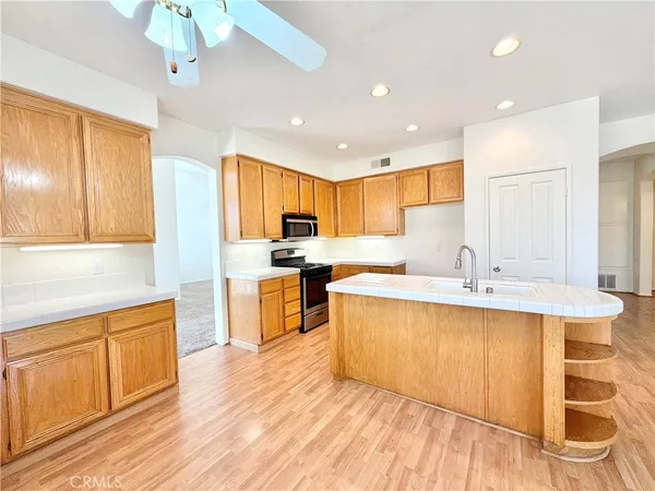 $3,300 | 32405 Corte Palacio, Temecula, CA 92592