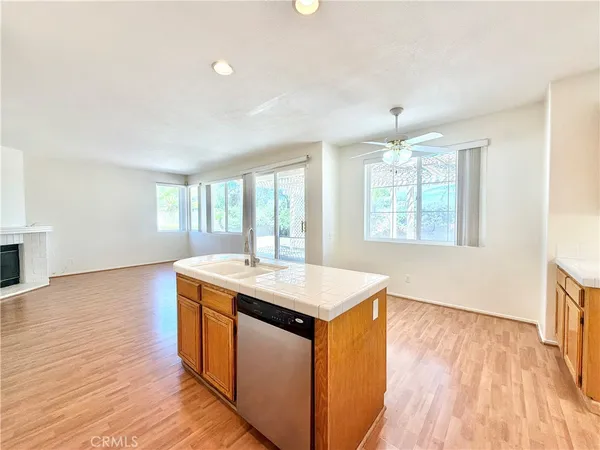 $3,300 | 32405 Corte Palacio, Temecula, CA 92592