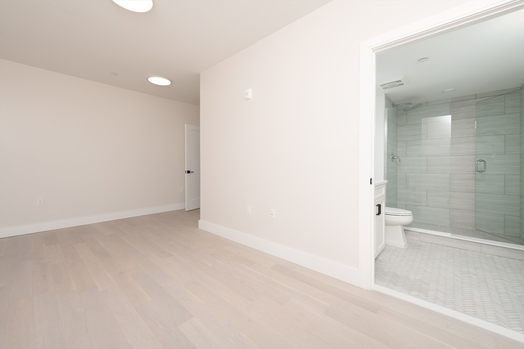 425 Border Street, Unit 405 Boston, MA 02128 - Photo 12 of 18