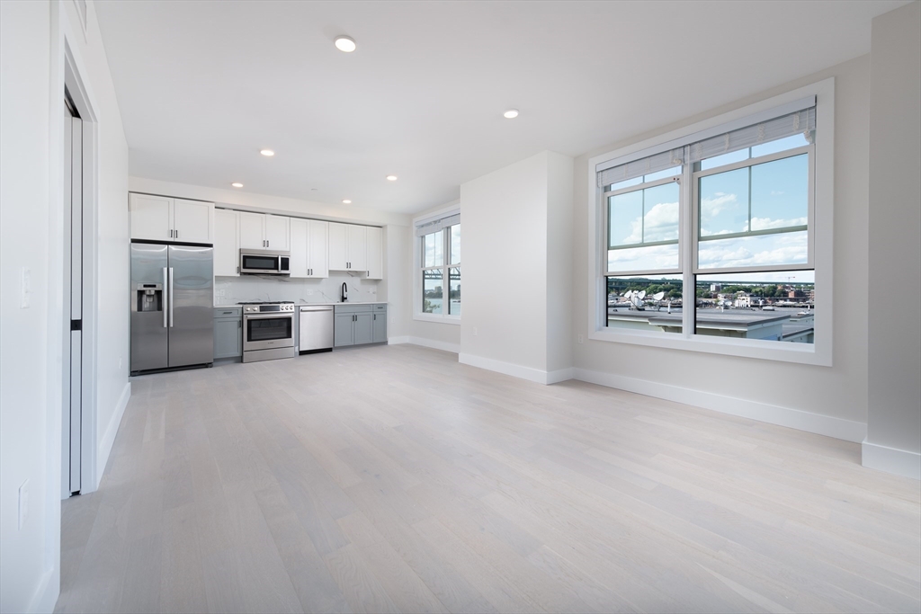 425 Border Street, Unit 405 Boston, MA 02128 - Photo 5 of 18