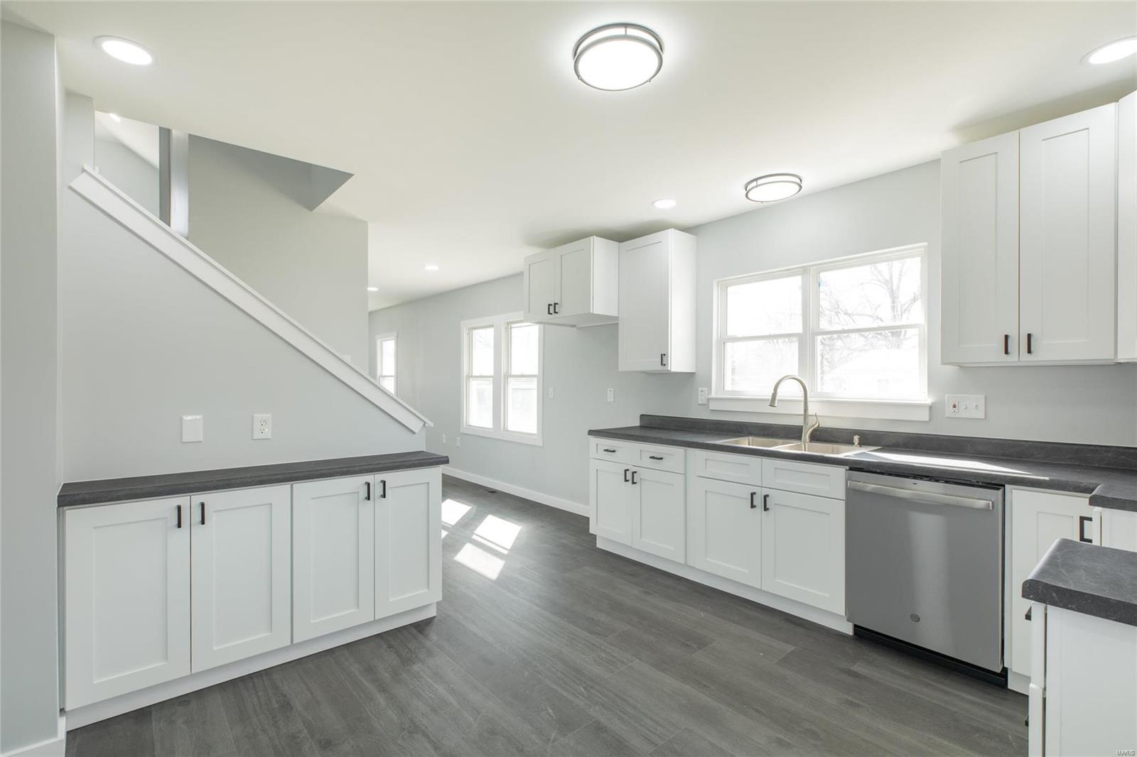782 Rice Street Wood River, IL 62095 - Photo 12 of 27 Gallery Image 12