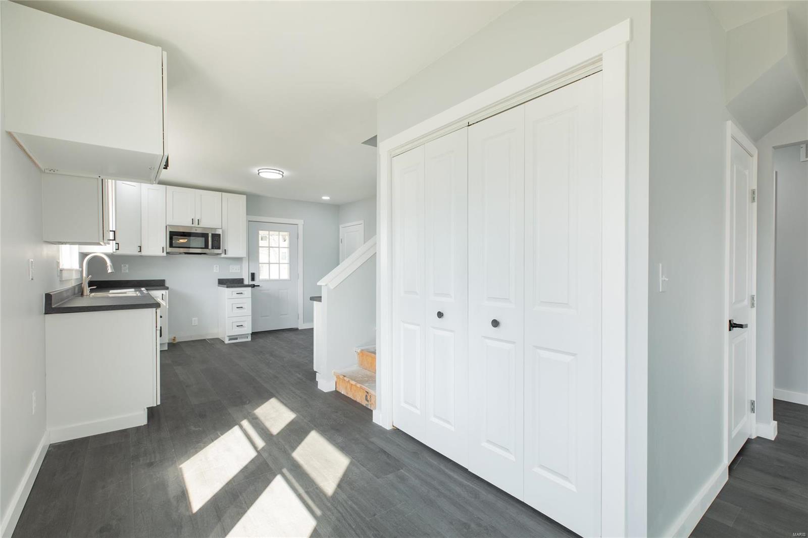 782 Rice Street Wood River, IL 62095 - Photo 13 of 27 Gallery Image 13