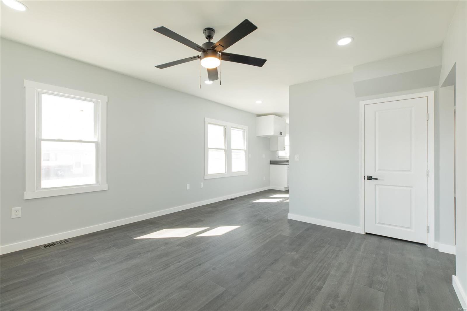 782 Rice Street Wood River, IL 62095 - Photo 7 of 27 Gallery Image 7