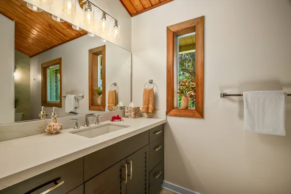 $3,900,000 | 5421 C Kalalea View Drive, Anahola, HI 96703