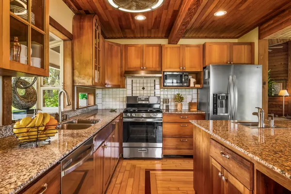 $3,900,000 | 5421 C Kalalea View Drive, Anahola, HI 96703