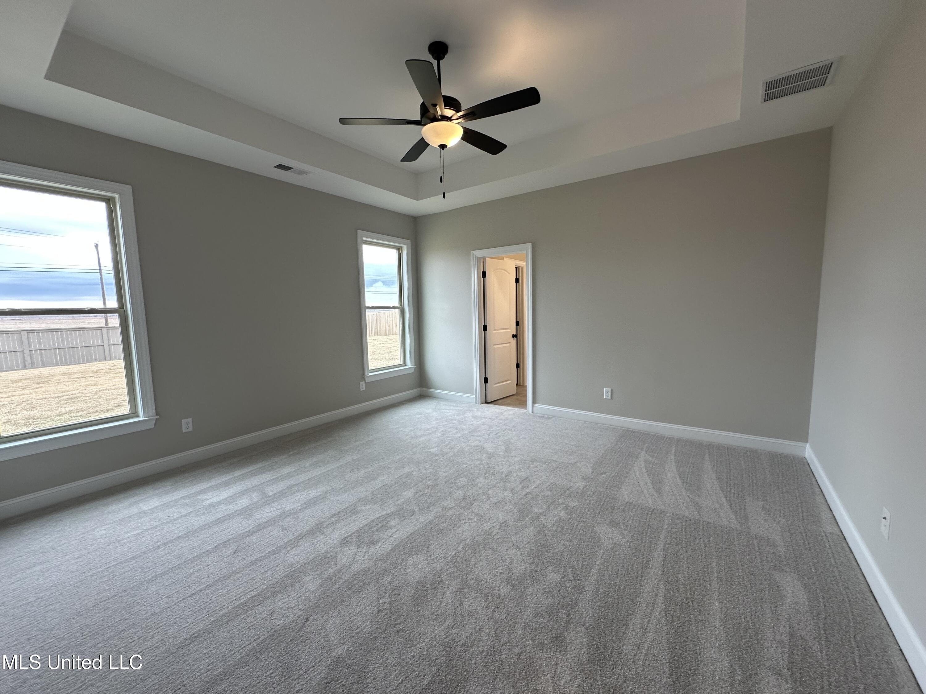 3023 School Loop Rd Lake Lake Cormorant, MS 38641 - Photo 10 of 17 IMG_7495