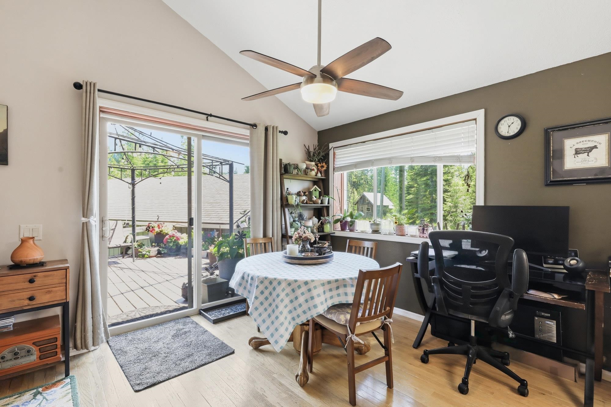 851 Balcom Road Newport, WA 99156 - Photo 12 of 50