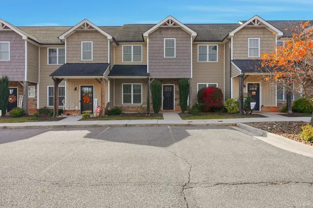 $249,900 | 1057 Casley Way, Forest, VA 24551