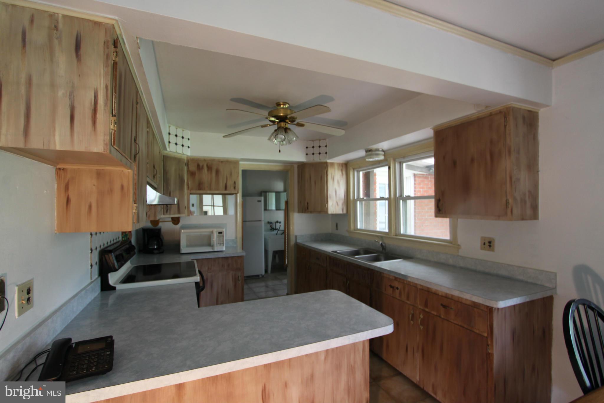 6890 Hawthorne Road La Plata, MD 20646 - Photo 6 of 29 Kitchen