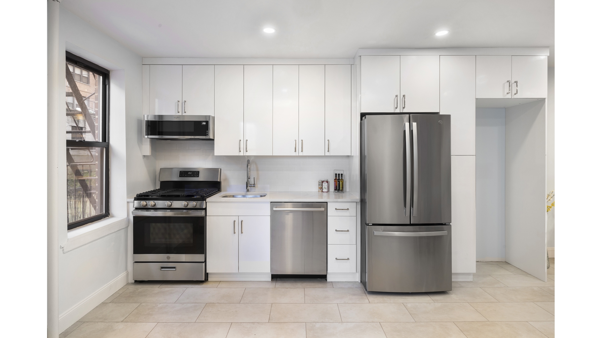 25 Indian Road, Unit 2A Manhattan, NY 10034 - Photo 3 of 10