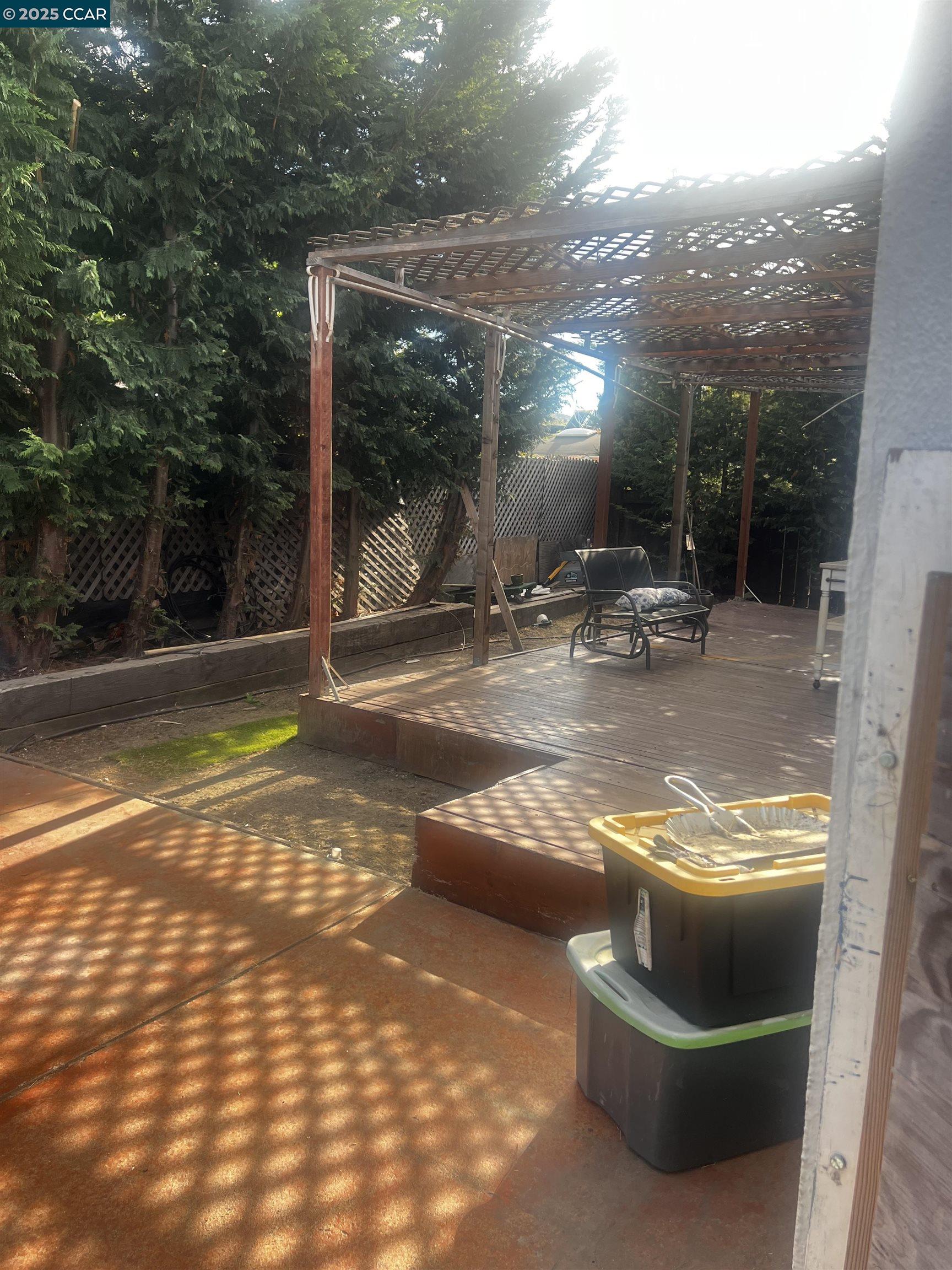 1161 64th Street Oakland, CA 94608 - Photo 3 of 34