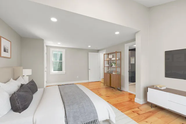 $1,995,000 | 2 Little Cove Lane, Orleans, MA 02653