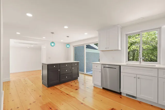 $1,995,000 | 2 Little Cove Lane, Orleans, MA 02653