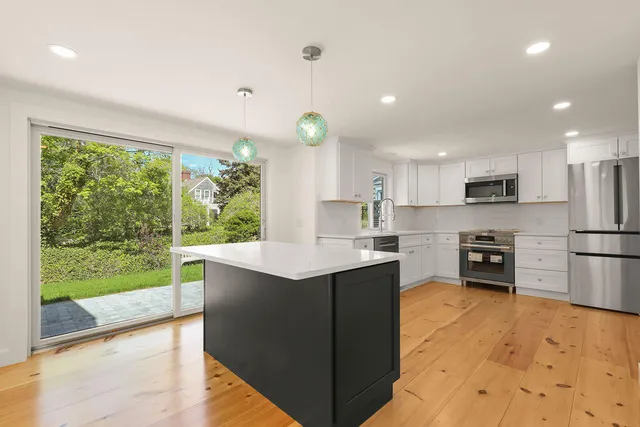 $1,995,000 | 2 Little Cove Lane, Orleans, MA 02653