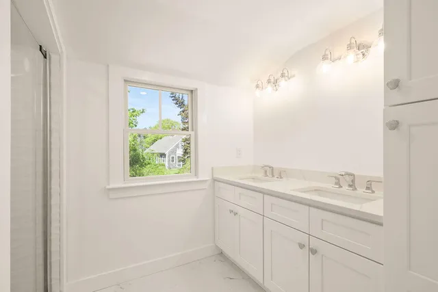 $1,995,000 | 2 Little Cove Lane, Orleans, MA 02653