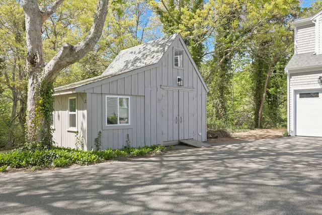 $1,995,000 | 2 Little Cove Lane, Orleans, MA 02653