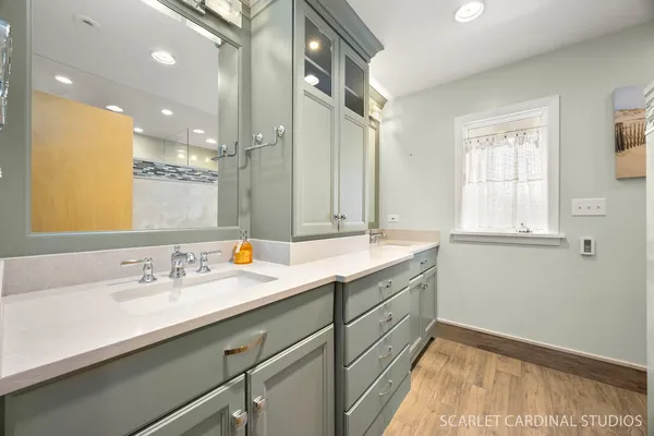 $625,000 | 501 Glenwood Trail, Elgin, IL 60120