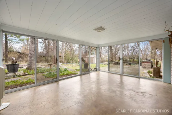 $625,000 | 501 Glenwood Trail, Elgin, IL 60120