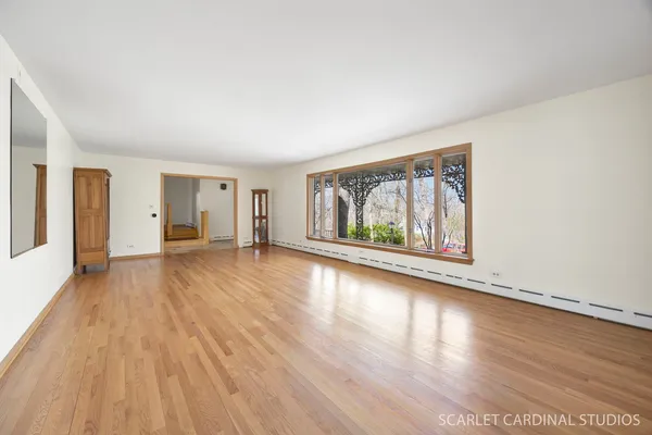 $625,000 | 501 Glenwood Trail, Elgin, IL 60120