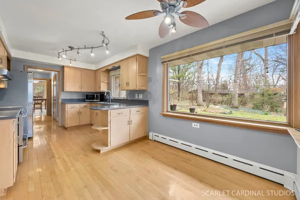 $625,000 | 501 Glenwood Trail, Elgin, IL 60120