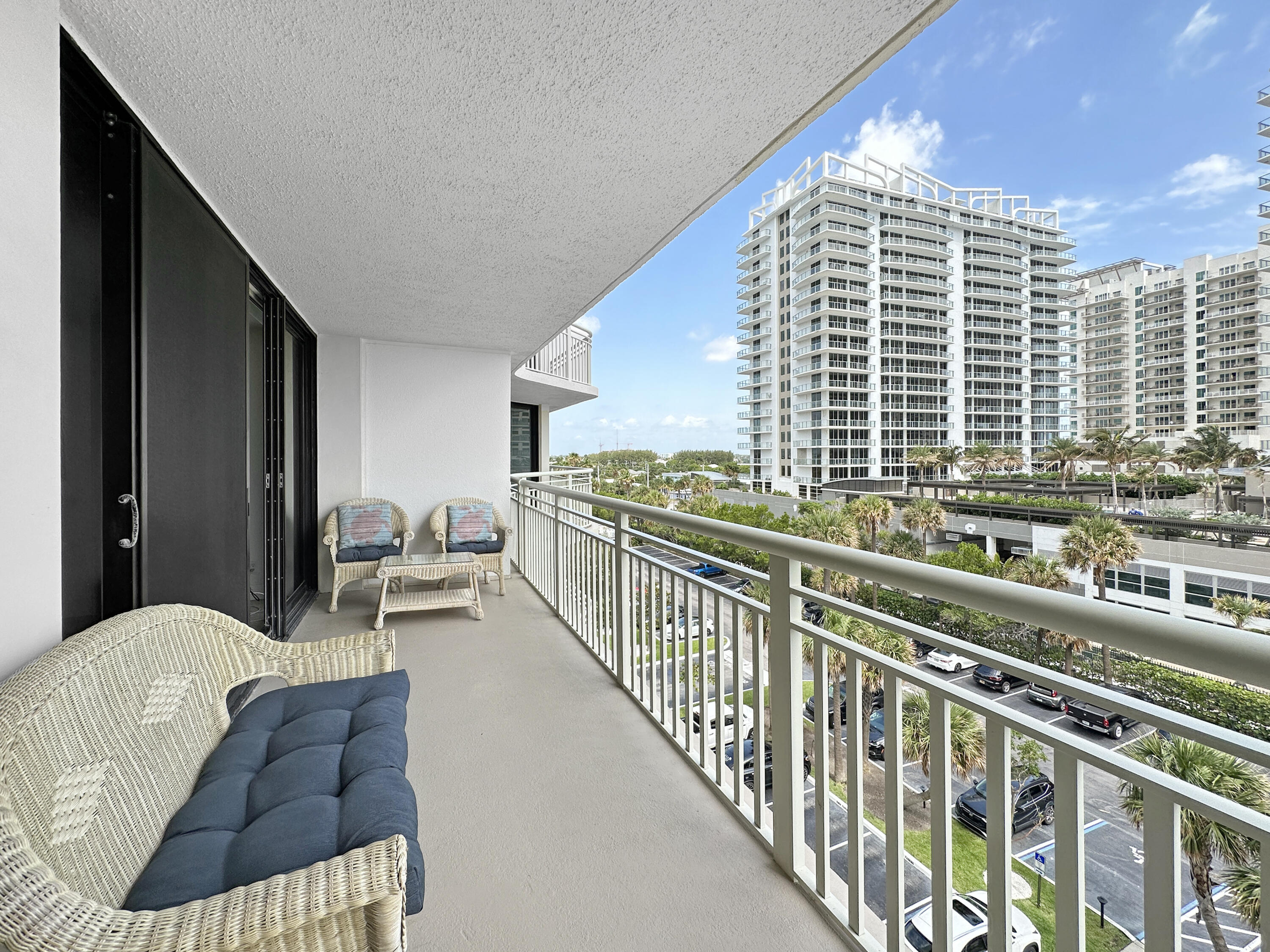 3000 North Ocean Drive, Unit 6B Singer Island, FL 33404 - Photo 11 of 47 a view of balcony with furniture