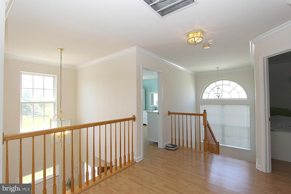18501 Country Meadow Road Boyds, MD 20841 - Photo 17 of 29 Interior (General)