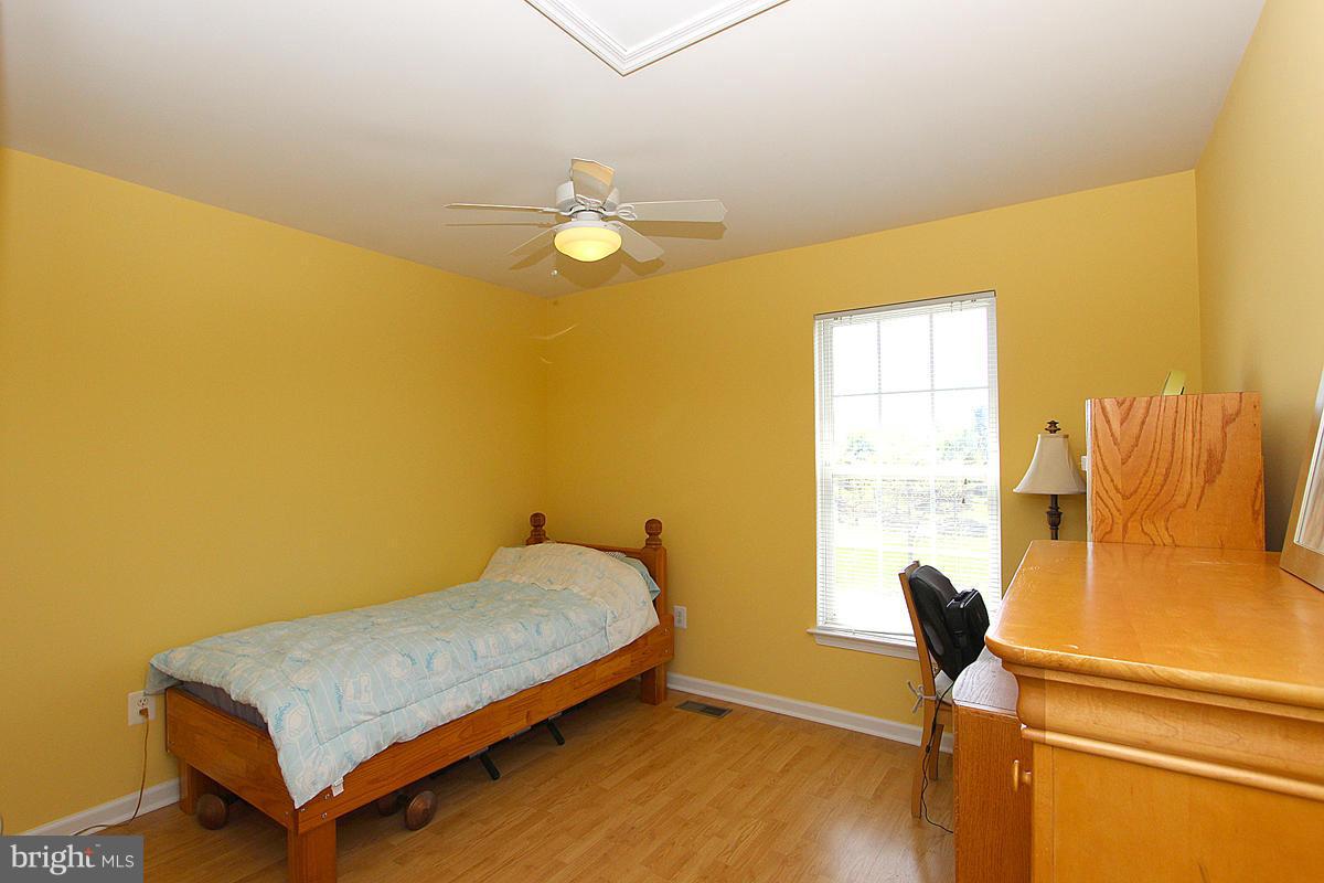 18501 Country Meadow Road Boyds, MD 20841 - Photo 19 of 29 Bedroom