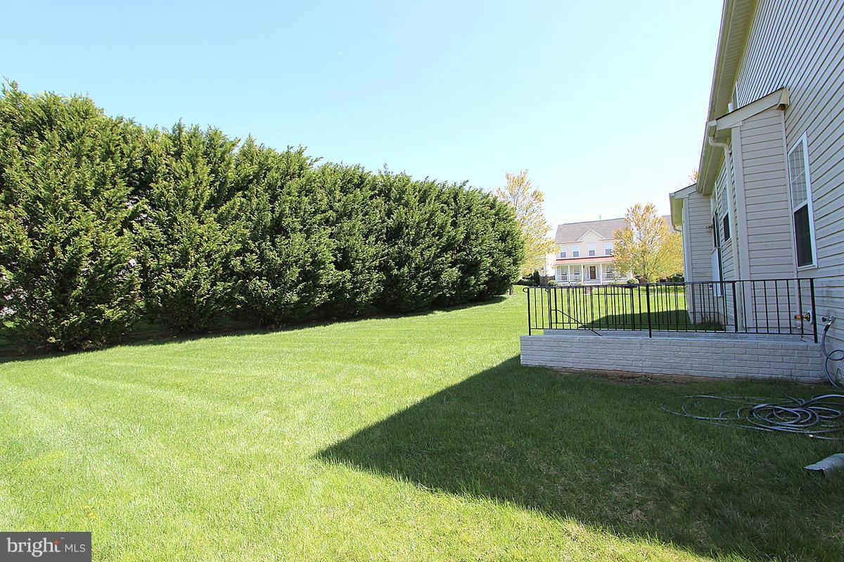 18501 Country Meadow Road Boyds, MD 20841 - Photo 28 of 29 Exterior (Rear)