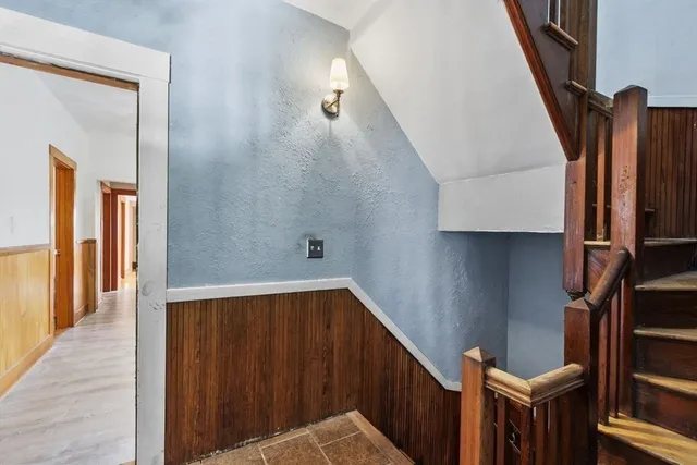 a view of walk in closet