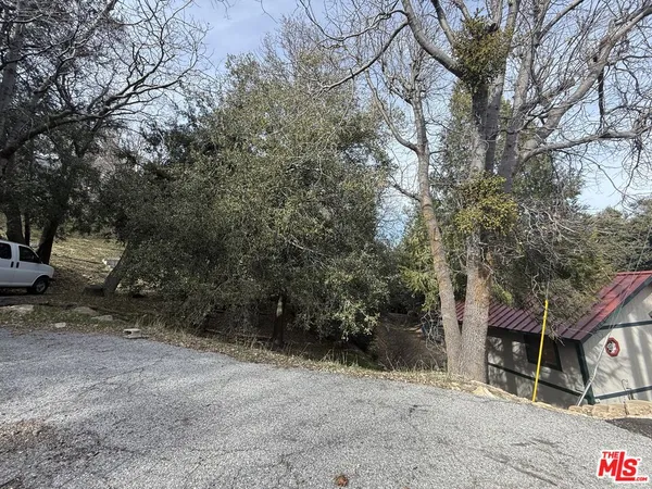 $29,000 | 24862 Edelweiss Drive, Crestline, CA 92325