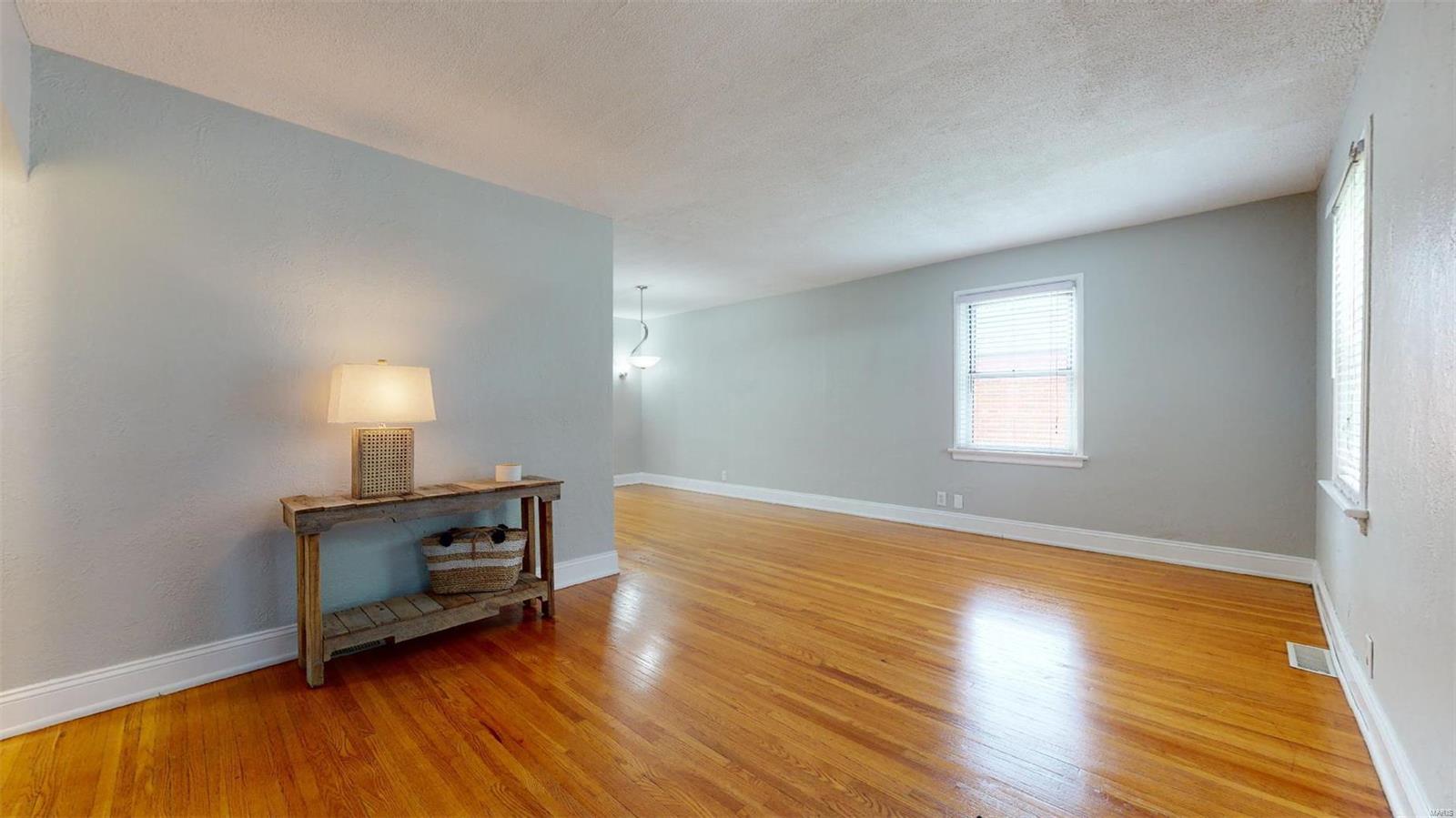 7036 Rhodes Avenue St. Louis, MO 63123 - Photo 6 of 43 Gallery Image 6