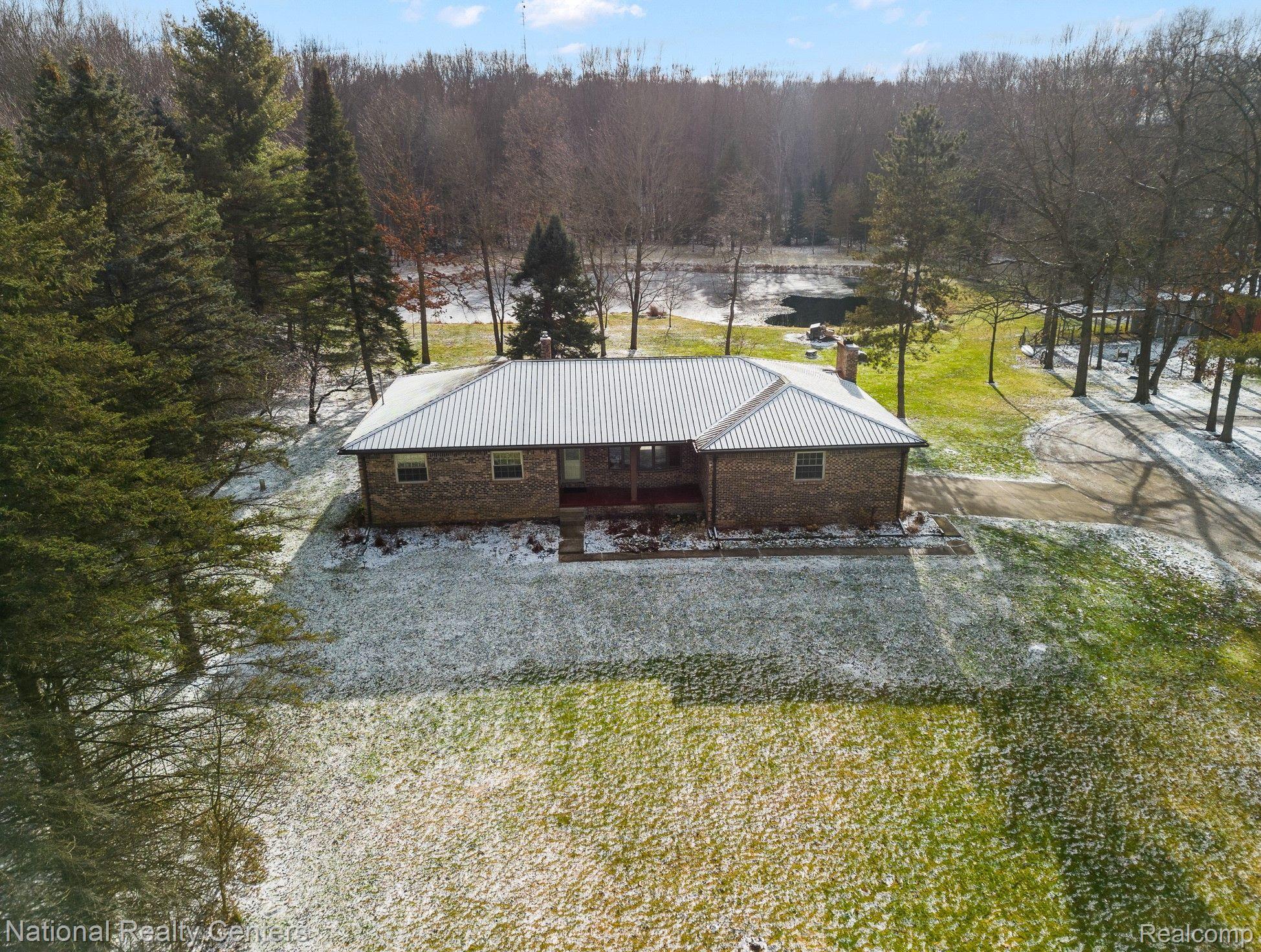 12354 Green Road Goodrich, MI 48438 - Photo 1 of 40