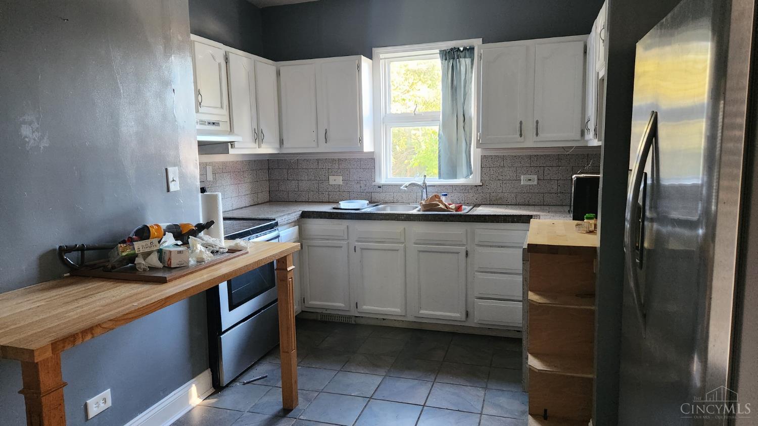 3927 Davis Avenue Cheviot, OH 45211 - Photo 4 of 9 Kitchen