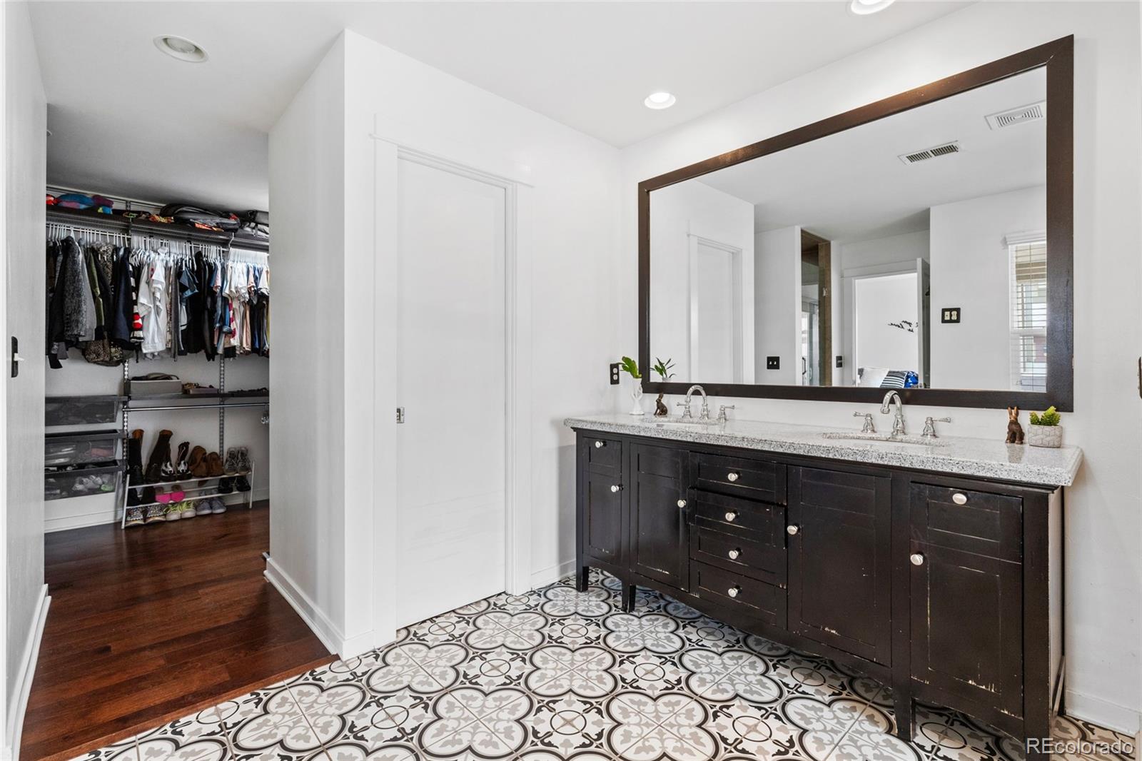 449 South Humboldt Street Denver, CO 80209 - Photo 21 of 50