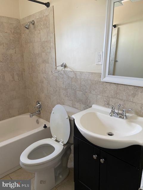 5715 Simmonds Avenue, Unit 2 Baltimore, MD 21215 - Photo 9 of 12