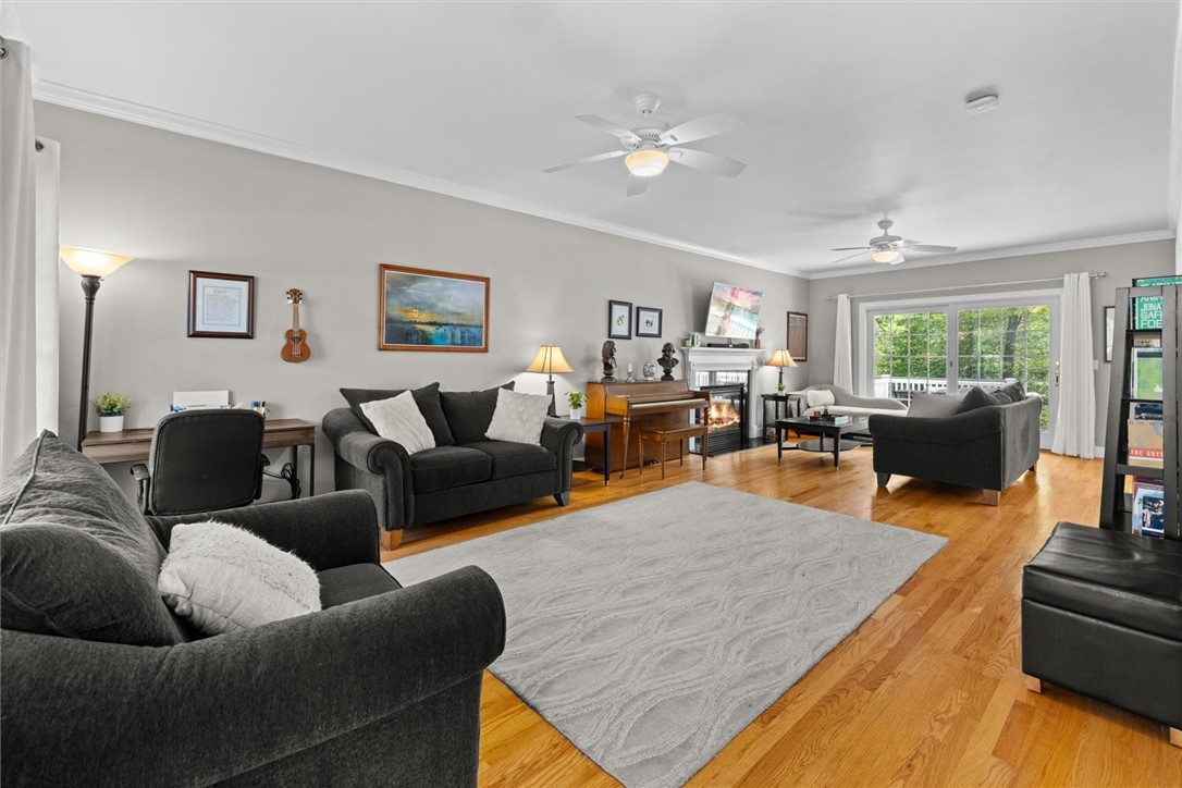 243 Cottrell Road Tiverton, RI 02878 - Photo 11 of 47