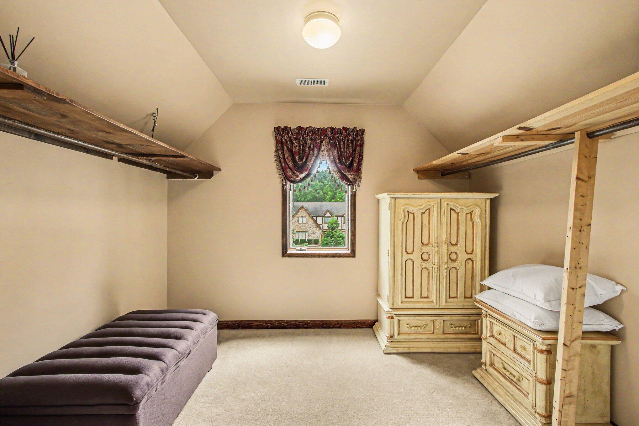 461 Amhurst Road Valparaiso, IN 46385 - Photo 31 of 50 2038x1359
